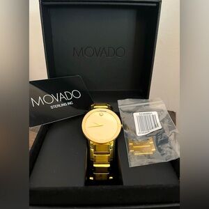 Yellow Gold Movado Saphire Watch 39mm